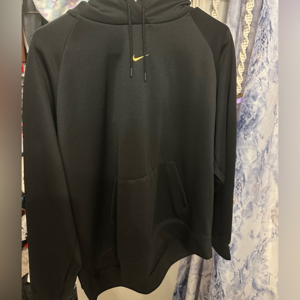 Women’s Nike Sweatshirt